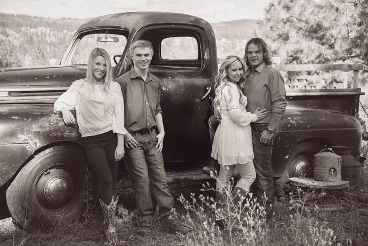 Black and White Family Photography in Spokane Washington