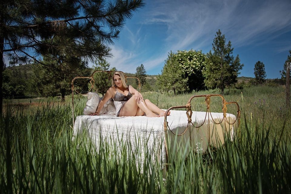 The Outdoor Boudoir Photography style