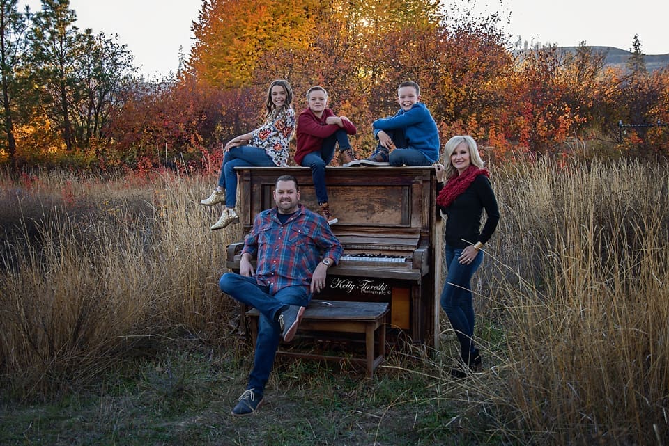 Full Color Family Photography in Spokane Washington