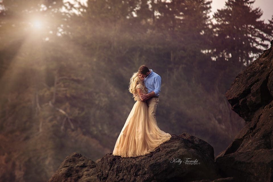 How to Photograph Couples: Capturing Love and Connection