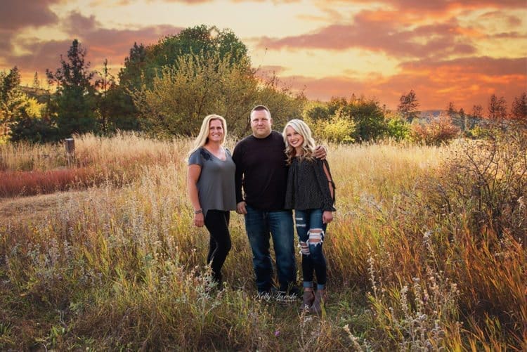 How to Take Beautiful Family Photos Outside in Fall