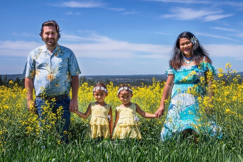 How to Choose Spring Family Photos Outfits That Shine