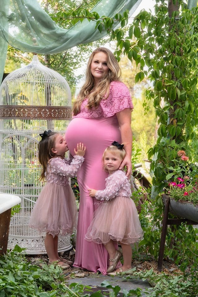 How to Take Beautiful Springtime Family Photos